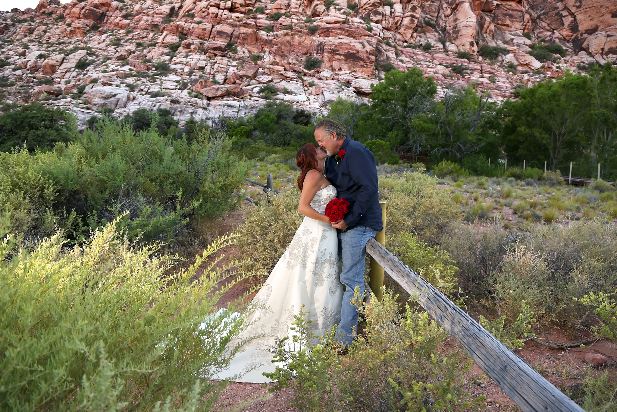 Scenic Elopement at Red Rock Canyon